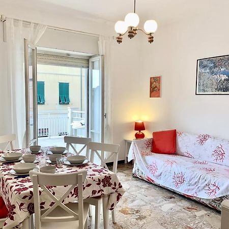 Casa Vacanza! A 50M Dal Mare! Bordighera Extérieur photo