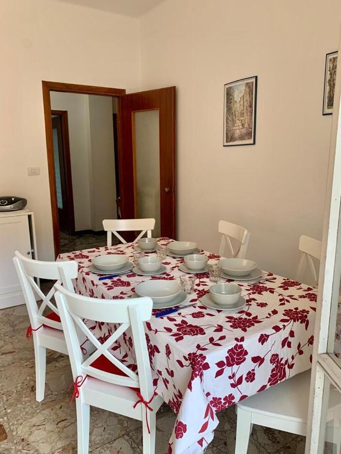 Casa Vacanza! A 50M Dal Mare! Bordighera Extérieur photo