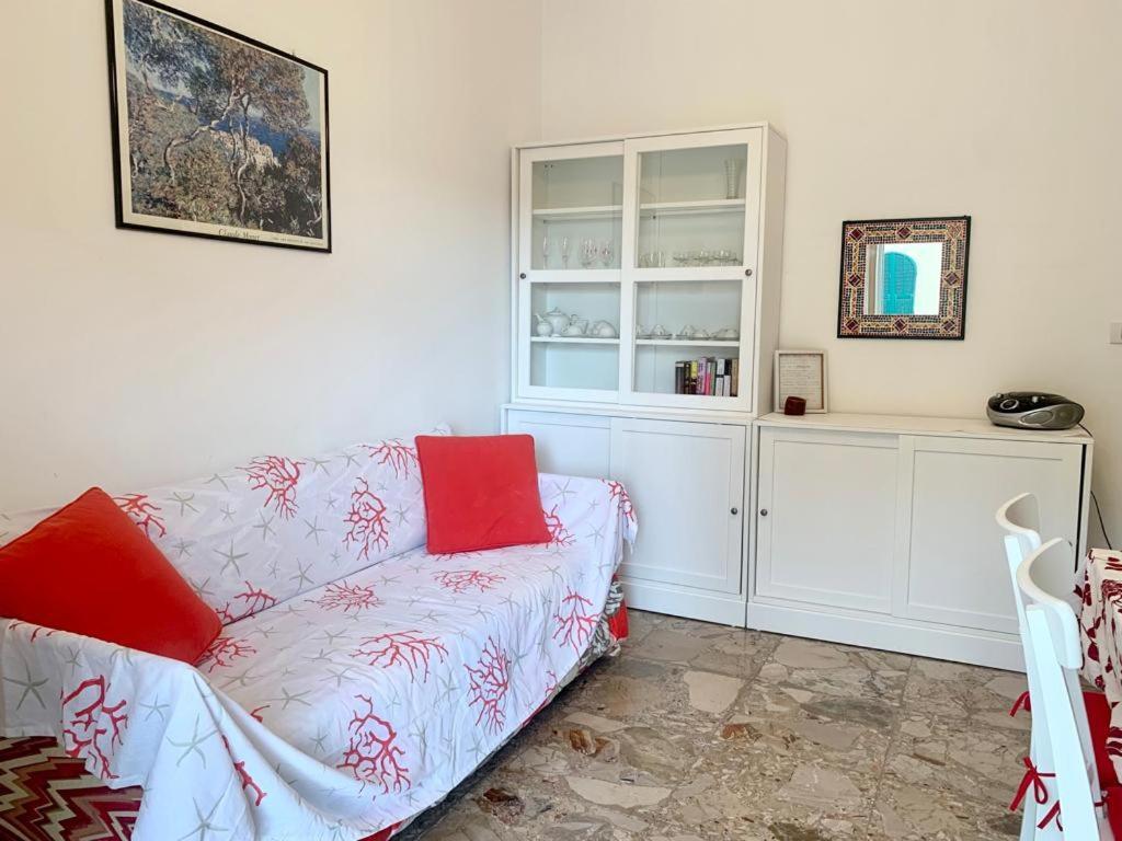 Casa Vacanza! A 50M Dal Mare! Bordighera Extérieur photo